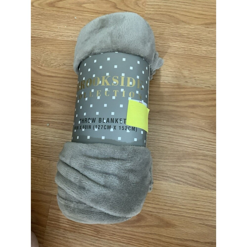 NWT Brookside Collection Nap Cozy Plush Throw Blanket 50" x60" Tan
